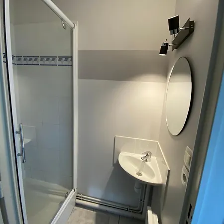 Holiday home Maison De 100m2 Avec Jardin Aux Portes De Caen *